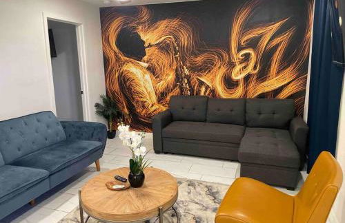 Your Downtown Home With California King Bed Unit A - Photo 25