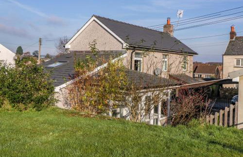 Rose Cottage - Photo 1