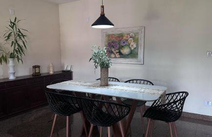 Quarto Elegante - Casa com piscina no Centro - Foto 17