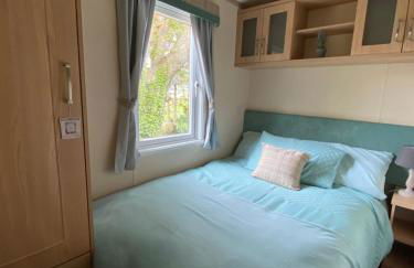 Rew Farm Country and Equestrian Accommodation - Sunset Lodge - Photo 11