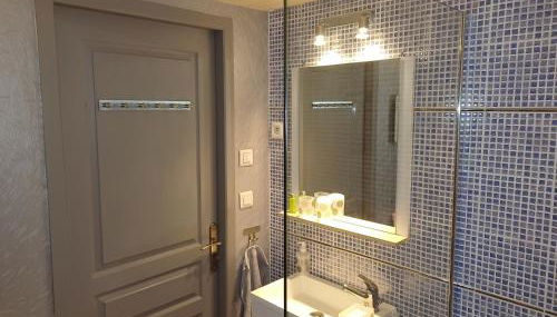 Sidobre - Photo 5, Shower