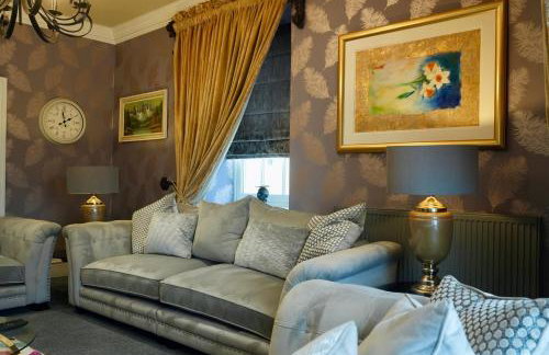 6BR House with Butler, Sauna & Hot Tub in Glasgow - Foto 13