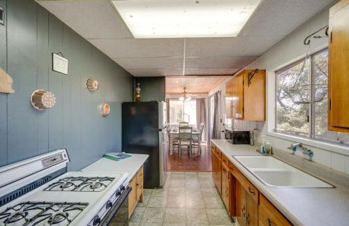 Quiet Sequoia National Forest Cabin with Fireplace - Foto 9