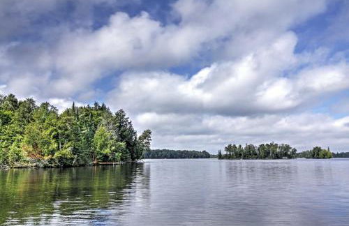 Land O Lakes Hideaway with Boat Dock and Lake Views! - Foto 19