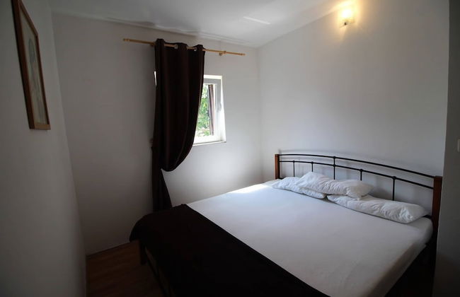 This Pleasant Holiday Home is an Ideal Starting Point to Explore Dalmatia - Foto 3