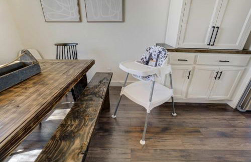 Wild Rose Family Retreat with BBQ & Fire Pit - Foto 20