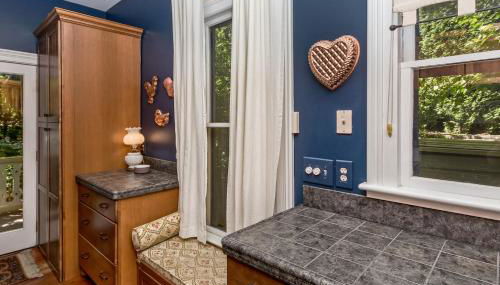 Historic Cottage in Montford Walk to Downtown - Photo 5