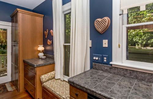 Historic Cottage in Montford Walk to Downtown - Foto 5