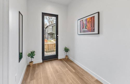 Spacious Downtown Indy Home Perfect for Groups - Photo 35