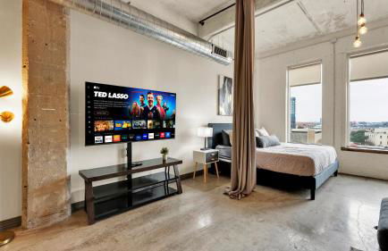 Downtown Loft I Pool, Gym, Free Parking, FIFA 2026 - Foto 25