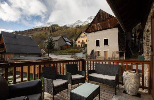 Ski Peak - Chalet Rostaing - Incredible vaulted ceiling dining room and breathtaking garden - Foto 12