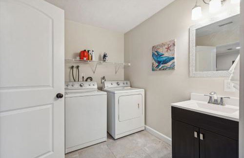 Elm Two Bedroom House in Historic Loveland - Photo 10