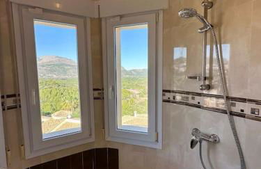 Casa Luna - Three Bedroom Villa with Stunning View - Foto 8