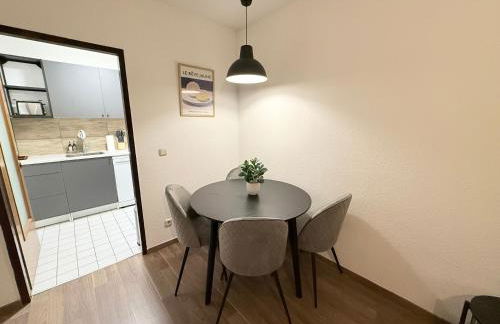 Modernes Apartment mit Balkon und Parkplatz nahe Uniklinik Magdeburg - Foto 2