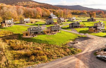 Valley View Resort Cabin #3, 1-Bed, Modern-Luxury with Hot Tub in Canaan Valley, WV - Photo 3