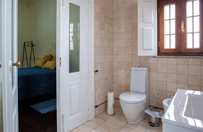 Casa dos Livros - Guest House - Photo 117