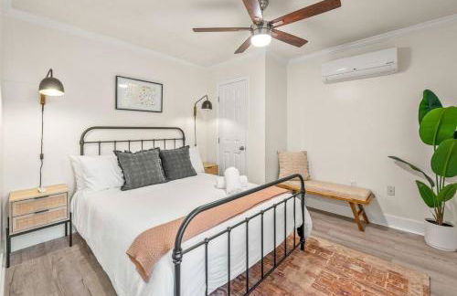 Boho Haven Hideaway - Walk to Pool,Theater,Arcades, Firepit, Lake Access - Foto 12