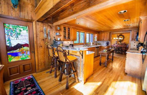 LUXURY!! Hot Tub, Pool Table, River & Petting zoo? - Foto 26