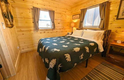 Yellowstone's Treasure Cabins - Foto 92