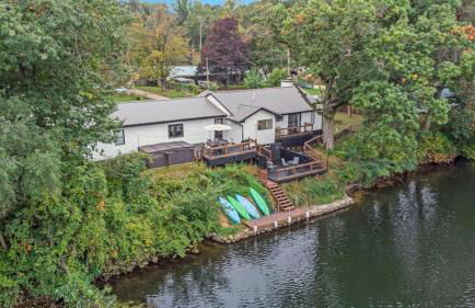 Sunset Point - Spacious 4-bedroom house in Elkhart with WiFi, AC, Swim Spa - Foto 37