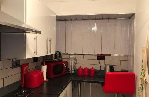 Tranquil Welsh Mountain Gem, Abertillery, Wales - Foto 7