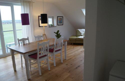 Ferienwohnung unterm Dach mit Alpenblick - Foto 1