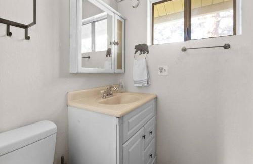 The Beary Cozy Cabin, Huge Snow Play Area! - Foto 18