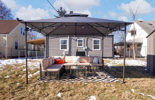 Game Room Retreat with Firepit and Gym, Sleeps 12 - Foto 19