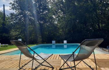 Gîte en Corrèze 12 pers, Piscine chauffée et Salle de jeux - Foto 1