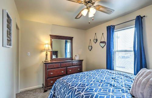 Cozy Helper Home with Fenced Yard, Pets Welcome - Foto 13