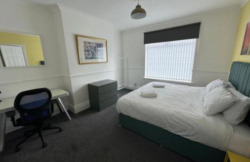 Comfortable 3BR Stay Perfect for 6 Guests - Foto 16