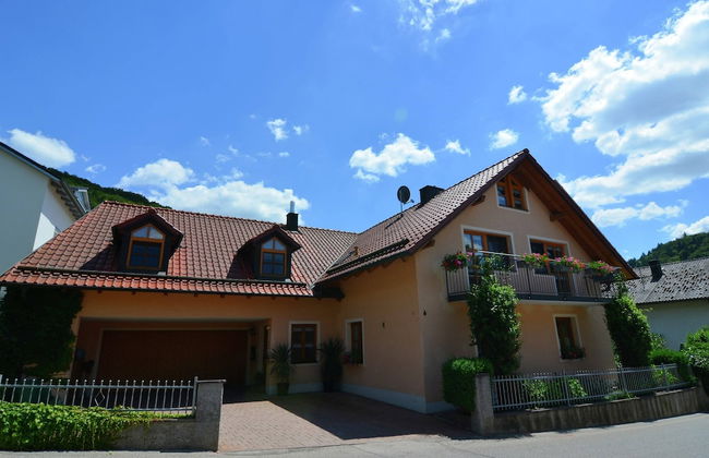Apartment With Private Terrace in Prunn - Photo 1
