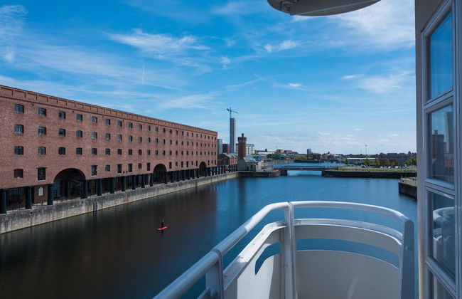 Base Serviced Apartments - The Docks - Photo 43