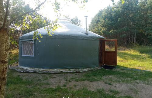 Domek i jurta nad rzeką - Foto 14