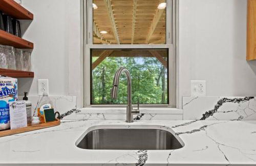 Hot Tub - Furnace Mountain Retreat - #RRG - Foto 10