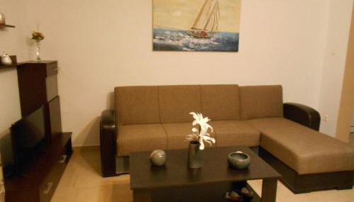 Village House - Photo 3