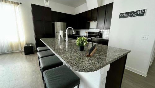 Elegant Home with Stunning Views and Comfortable Amenities - Foto 4