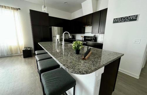 Elegant Home with Stunning Views and Comfortable Amenities - Foto 4