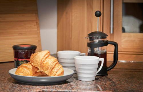 Bridge House Apartment. Luxury and cosy self contained apartment. - Photo 13