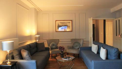 R B Apartment Hamburg Family - zentrumsnah - 108 qm mit Dachterrasse - Küche - Waschtrockner - Smart TV - Badewanne & Dusche - kostenloser Parkplatz - 2 Schlafzimmer - Foto 5