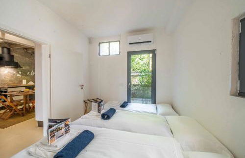 At the Lake - Foto 41