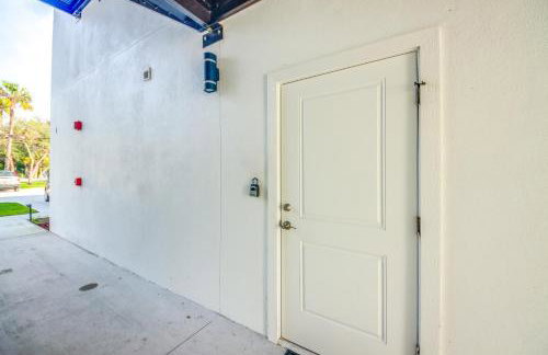 LaBelle Apartment, Close to Parks! - Photo 22