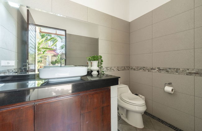 Generous 6BR Balinese Pool Villa Sophia - Photo 22