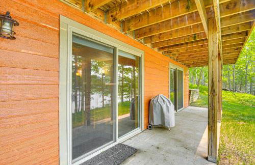 Four-Season Lake Cabin with Canoe and Paddle Boat! - Foto 20