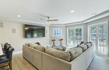 Bright Water Cove Priv Dock+boat Ramp, Waterfront Saltwater Pool Avantstay - Foto 73