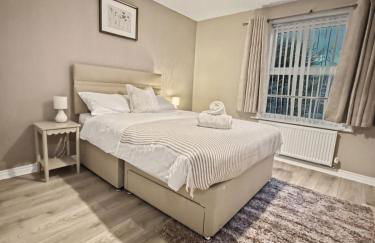 Entire home Sleeps 5 guest 5 mins fromMCR City - Foto 12