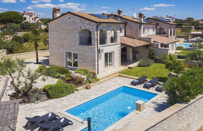 Beautiful Villa With Garden, Private Heated Pool, Whirlpool, Sauna, Near Rovinj - Foto 37