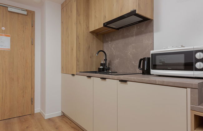 Jantaris Apartments by Renters - Photo 14