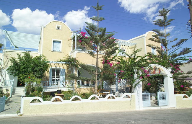 Sellada Apartments - Photo 39