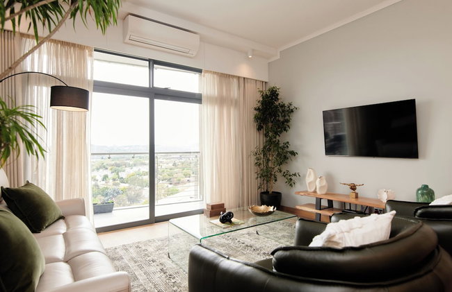 Luxury and Convenience - Air-conditioned Apartment in Pretoria - Foto 1